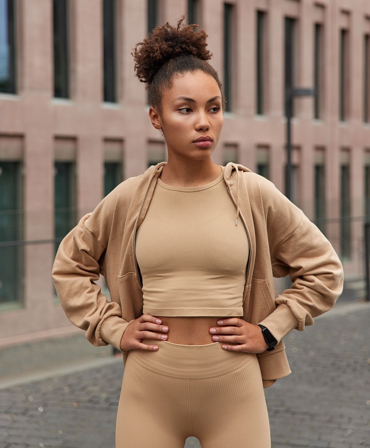 Houston Thigh Lift model with brown hair